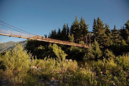 PUENTE COLGANTE EN VADO AZUL